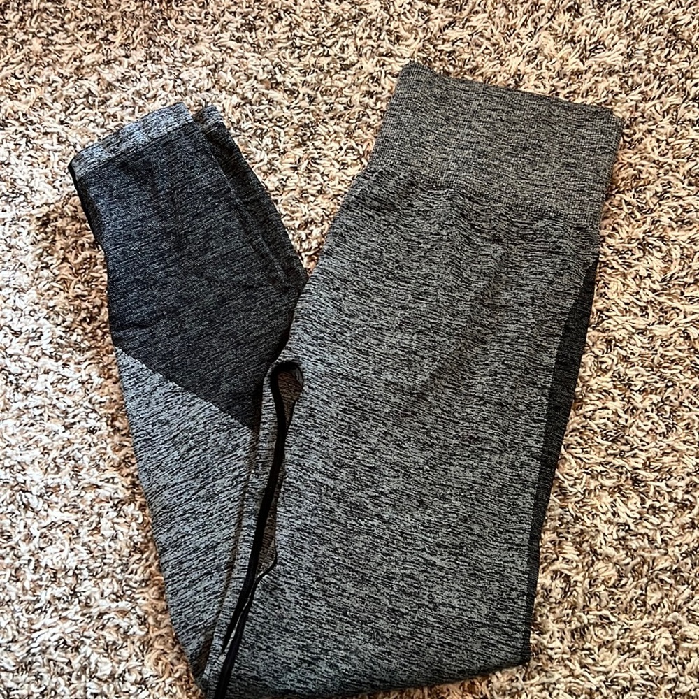 Pink VS seamless leggings